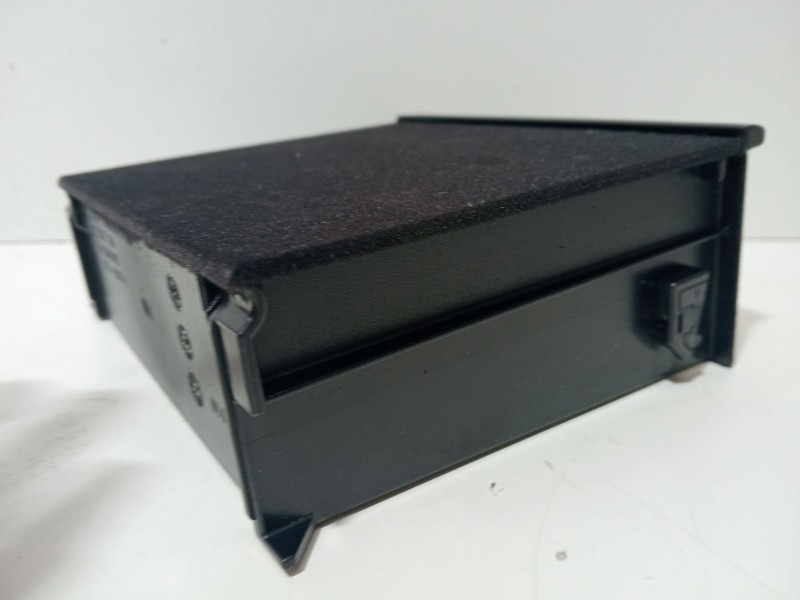 Recambio de moldura para bmw 7 (e65, e66, e67) 745 d referencia OEM IAM 22167210  