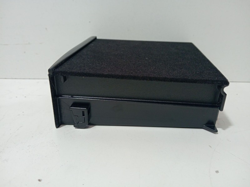 Recambio de moldura para bmw 7 (e65, e66, e67) 745 d referencia OEM IAM 22167210  