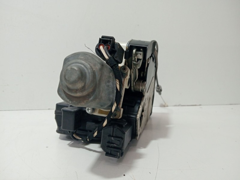 Recambio de cerradura puerta trasera izquierda para bmw 7 (e65, e66, e67) 745 d referencia OEM IAM 7202137  