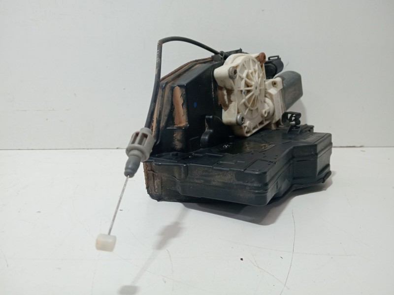 Recambio de cerradura puerta trasera izquierda para bmw 7 (e65, e66, e67) 745 d referencia OEM IAM 7202137  