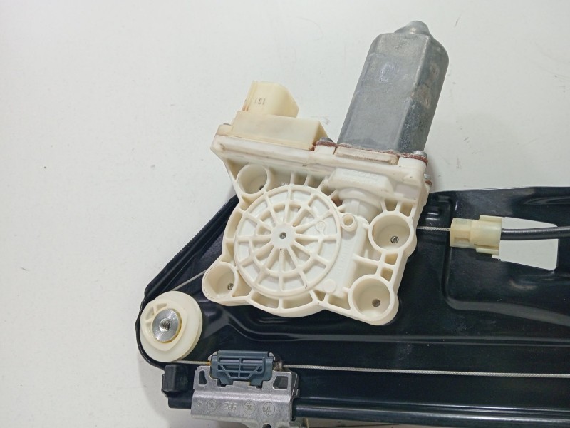 Recambio de elevalunas trasero izquierdo para bmw 7 (e65, e66, e67) 745 d referencia OEM IAM 0206008002  