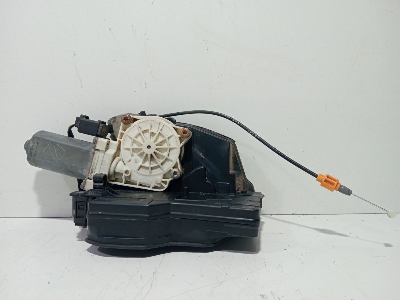 Recambio de cerradura puerta trasera derecha para bmw 7 (e65, e66, e67) 745 d referencia OEM IAM 06657635  