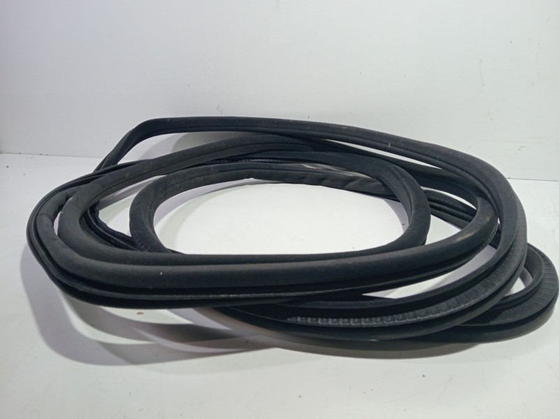 Recambio de goma contorno para bmw 7 (e65, e66, e67) 745 d referencia OEM IAM 7(E65E66E67)745d2005-2008  