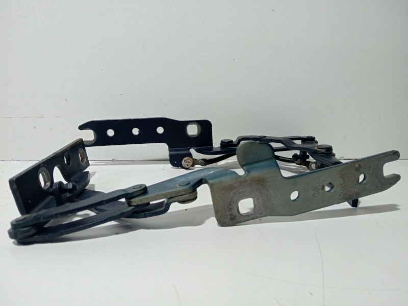 Recambio de bisagra de capot para bmw 7 (e65, e66, e67) 745 d referencia OEM IAM 7(E65E66E67)745d2005-2008  