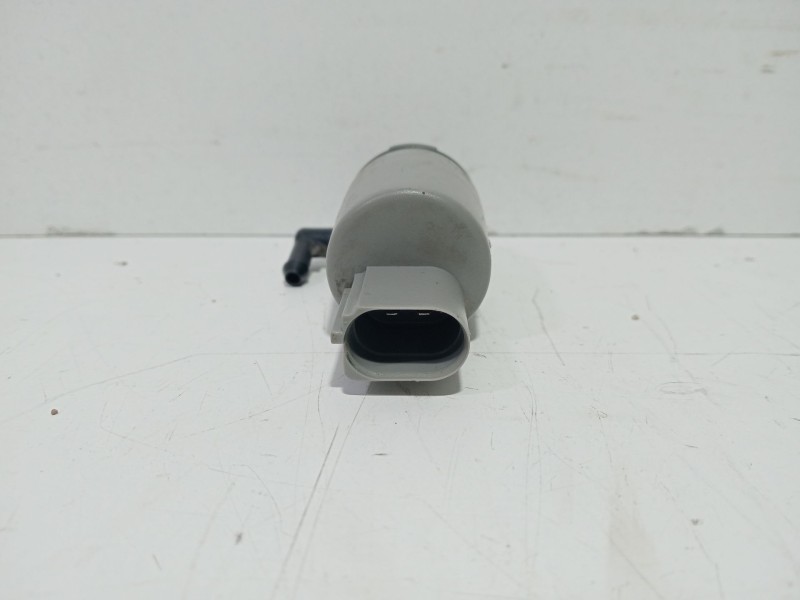 Recambio de bomba limpia para bmw 7 (e65, e66, e67) 745 d referencia OEM IAM 67126934159  