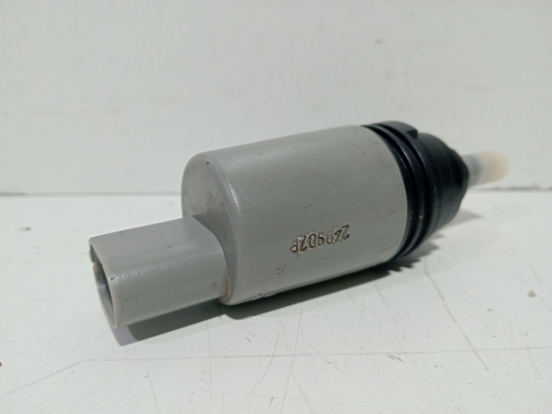 Recambio de bomba limpia para bmw 7 (e65, e66, e67) 745 d referencia OEM IAM 67126934159  