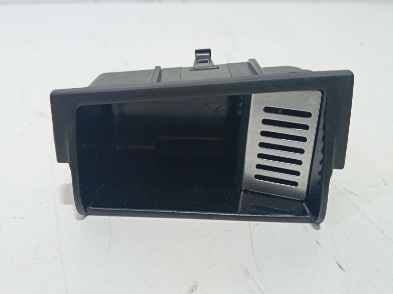 Recambio de cenicero para bmw 7 (e65, e66, e67) 745 d referencia OEM IAM 702554712005  