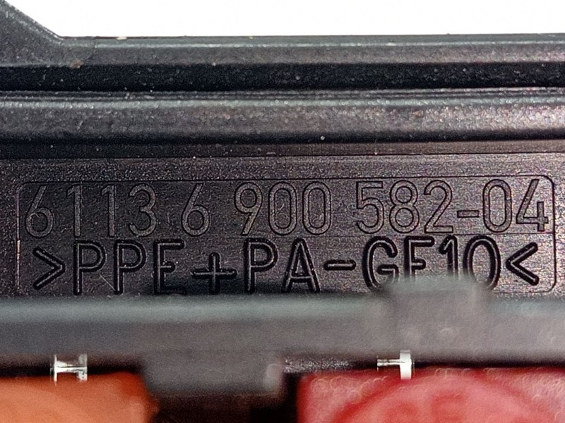 Recambio de caja reles / fusibles para bmw 7 (e65, e66, e67) 745 d referencia OEM IAM 6113690058204  