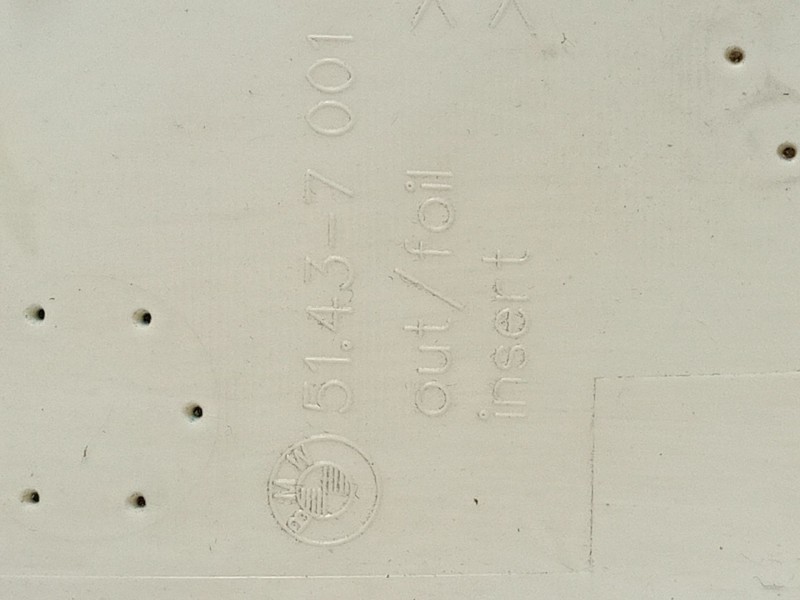 Recambio de moldura para bmw 7 (e65, e66, e67) 745 d referencia OEM IAM 51437001  