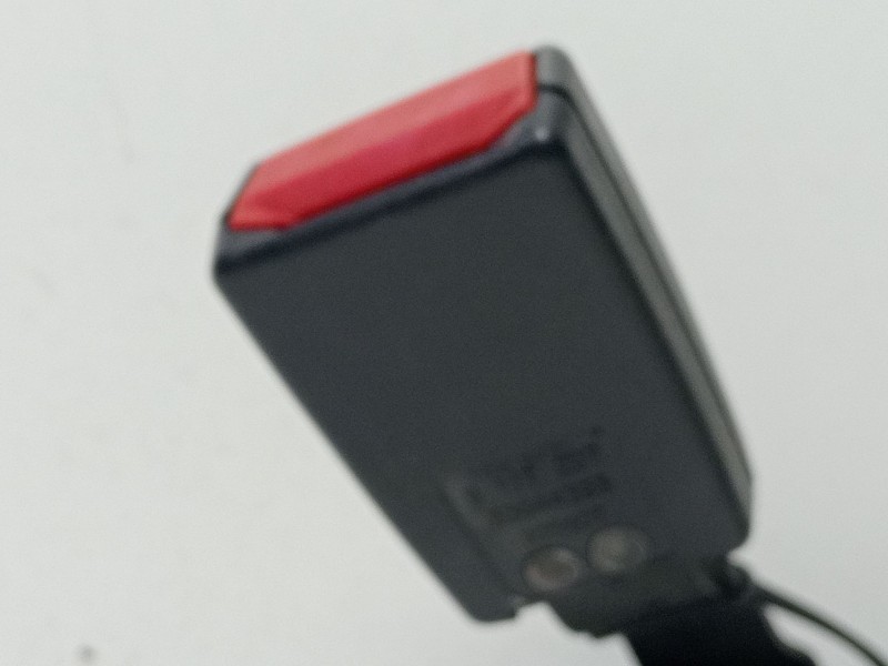 Recambio de anclaje cinturon trasero izquierdo para bmw 7 (e65, e66, e67) 745 d referencia OEM IAM 9117207  