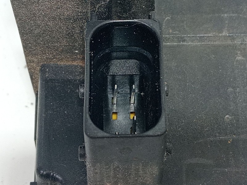 Recambio de cerradura puerta delantera derecha para cadillac bls wagon 2.0 t referencia OEM IAM BLSWagon2.0T2007-2010  