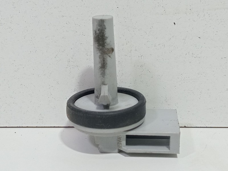 Recambio de sensor para volkswagen transporter t5 autobús (7hb, 7hj, 7eb, 7ej) 2.5 tdi referencia OEM IAM 010805152715  