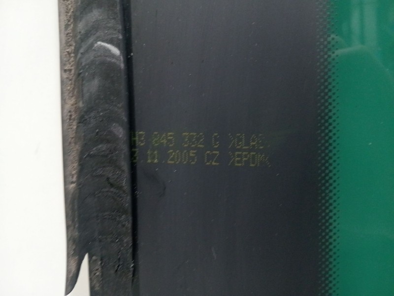 Recambio de luna trasera derecha para volkswagen transporter t5 autobús (7hb, 7hj, 7eb, 7ej) 2.5 tdi referencia OEM IAM TRANSPOR