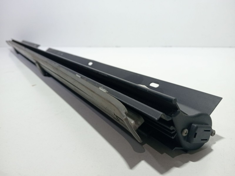 Recambio de bandeja trasera para volkswagen transporter t5 autobús (7hb, 7hj, 7eb, 7ej) 2.5 tdi referencia OEM IAM 7H38613303z7 