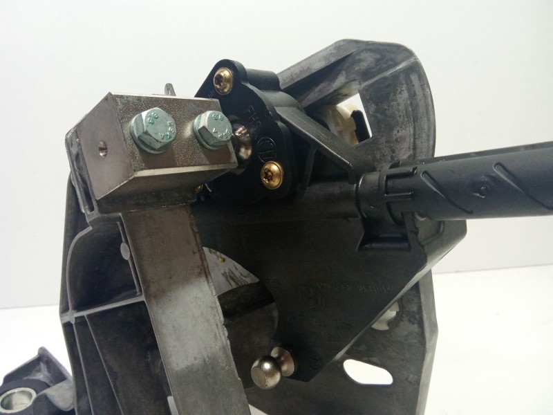 Recambio de palanca cambio para volkswagen transporter t5 autobús (7hb, 7hj, 7eb, 7ej) 2.5 tdi referencia OEM IAM 7H0711116  