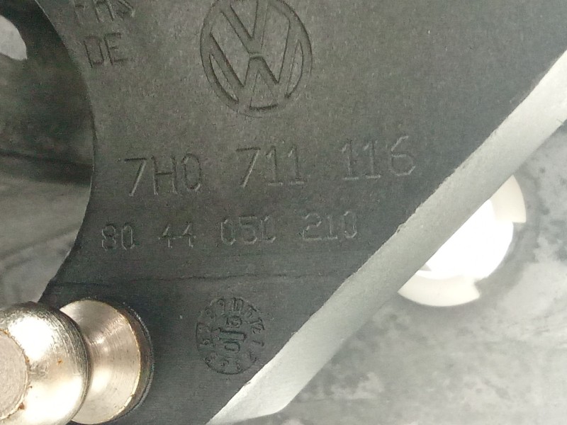 Recambio de palanca cambio para volkswagen transporter t5 autobús (7hb, 7hj, 7eb, 7ej) 2.5 tdi referencia OEM IAM 7H0711116  