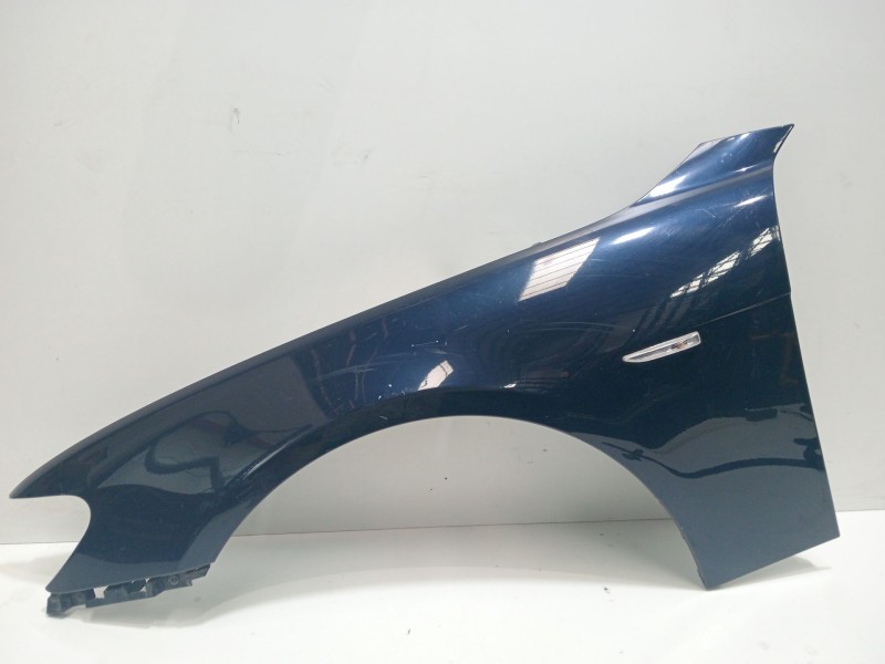 Recambio de aleta delantera izquierda para bmw 7 (e65, e66, e67) 745 d referencia OEM IAM 7(E65E66E67)745d2005  