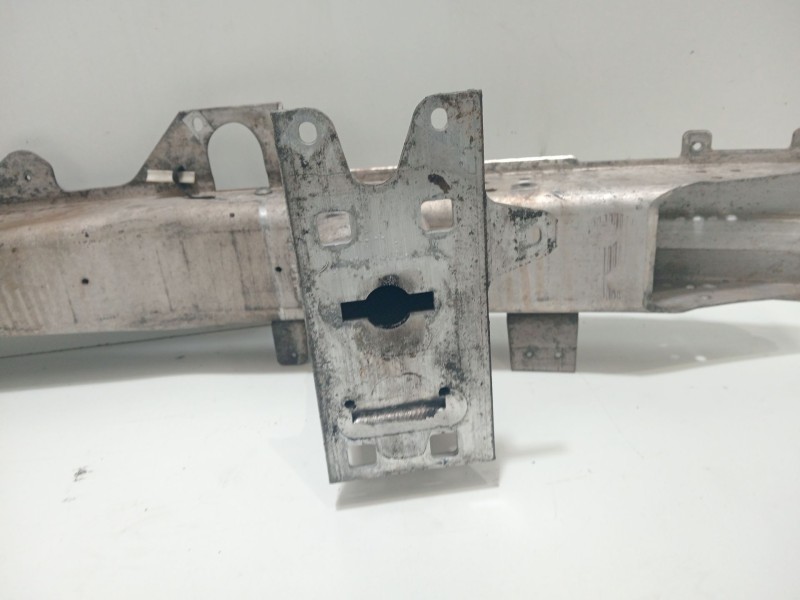 Recambio de refuerzo paragolpes delantero para bmw 7 (e65, e66, e67) 745 d referencia OEM IAM 957447  