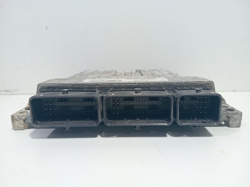 Recambio de centralita motor uce para renault scenic iii 1.5 dci diesel fap referencia OEM IAM s180067107  