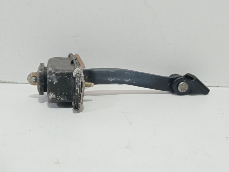 Recambio de retenida de puerta para mercedes-benz clase m (w163) ml 270 cdi (163.113) referencia OEM IAM OM612.963  