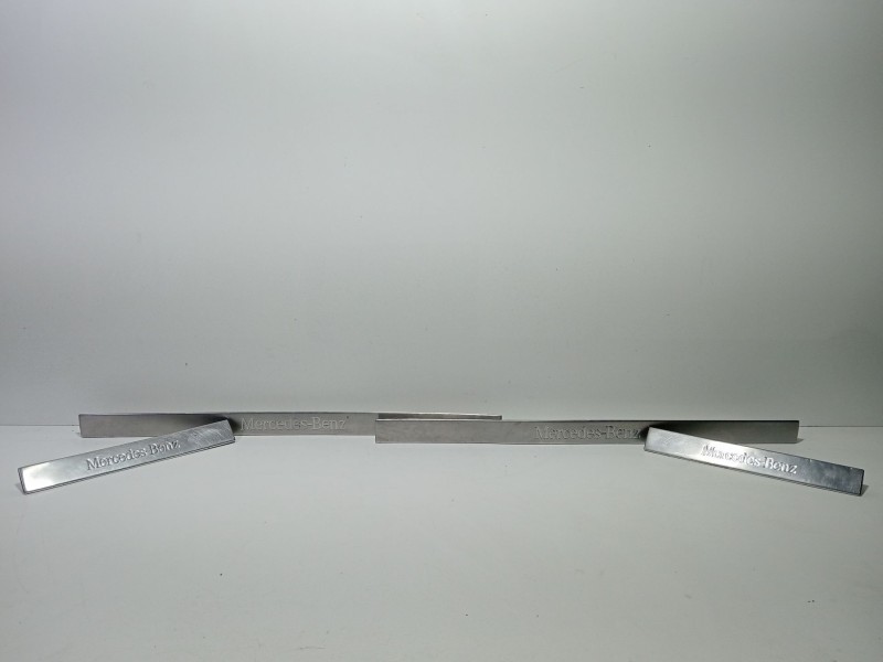 Recambio de moldura para mercedes-benz clase m (w163) ml 270 cdi (163.113) referencia OEM IAM OM612.963  