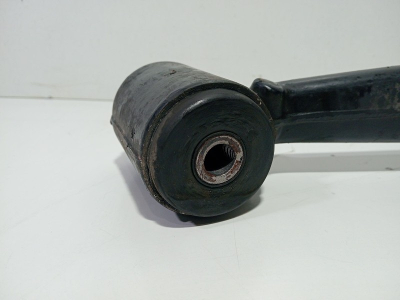 Recambio de brazo suspension superior trasero izquierdo para mercedes-benz clase m (w163) ml 270 cdi (163.113) referencia OEM IA