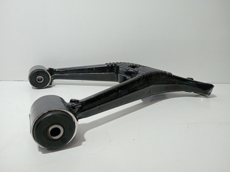 Recambio de brazo suspension inferior trasero derecho para mercedes-benz clase m (w163) ml 270 cdi (163.113) referencia OEM IAM 