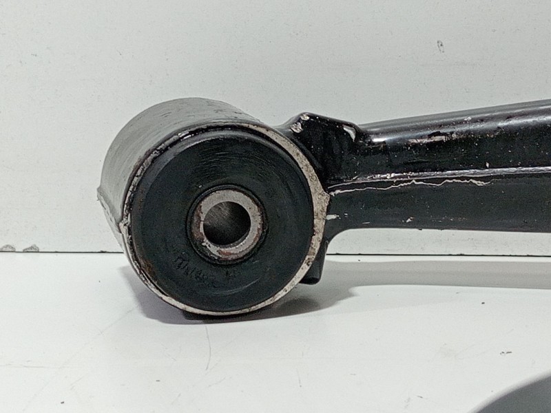 Recambio de brazo suspension inferior trasero derecho para mercedes-benz clase m (w163) ml 270 cdi (163.113) referencia OEM IAM 