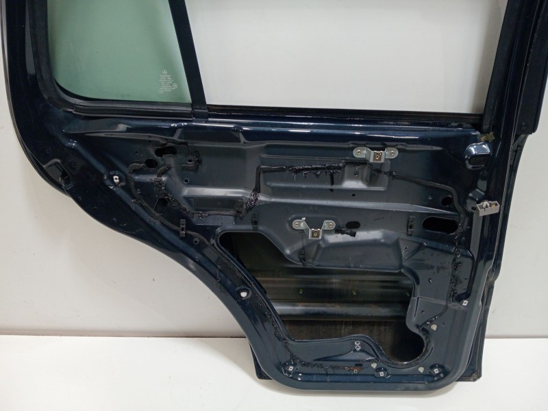 Recambio de puerta trasera izquierda para mercedes-benz clase m (w163) ml 270 cdi (163.113) referencia OEM IAM   