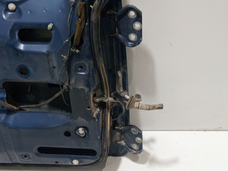 Recambio de porton trasero para ford maverick (ml) glx referencia OEM IAM FORDMAVERICK(ML)´1995GLX  