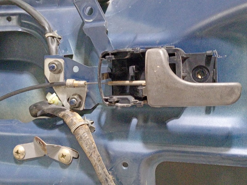 Recambio de porton trasero para ford maverick (ml) glx referencia OEM IAM FORDMAVERICK(ML)´1995GLX  