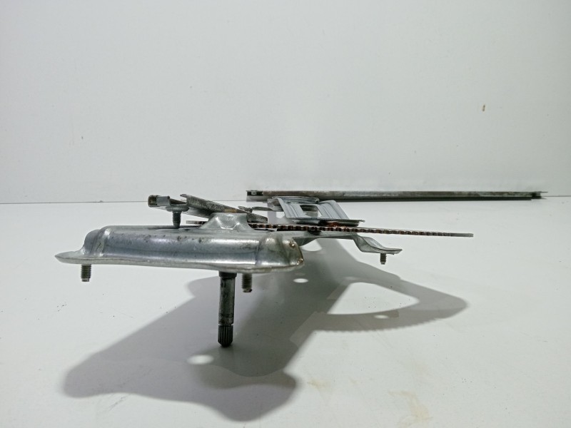 Recambio de elevalunas trasero izquierdo para renault grand scénic iii (jz0/1_) 1.5 dci referencia OEM IAM 910586102  