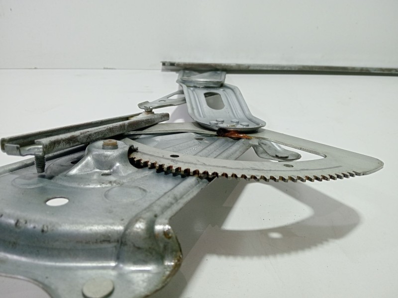 Recambio de elevalunas trasero izquierdo para renault grand scénic iii (jz0/1_) 1.5 dci referencia OEM IAM 910586102  