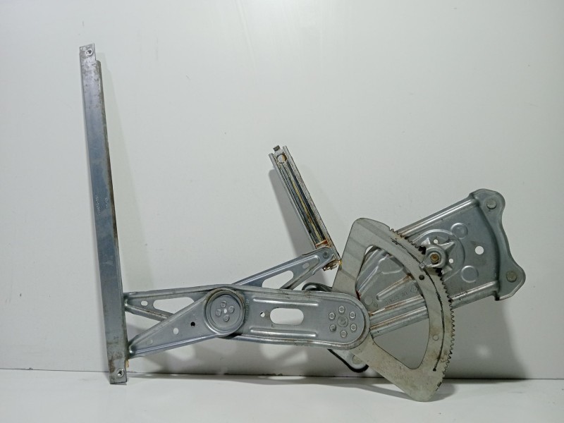 Recambio de elevalunas trasero derecho para renault grand scénic iii (jz0/1_) 1.5 dci referencia OEM IAM 827200005R  