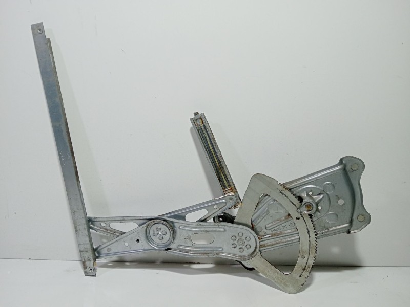 Recambio de elevalunas trasero derecho para renault grand scénic iii (jz0/1_) 1.5 dci referencia OEM IAM 827200005R  