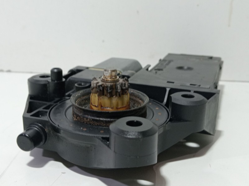 Recambio de motor elevalunas delantero izquierdo para renault grand scénic iii (jz0/1_) 1.5 dci referencia OEM IAM 807310011R  