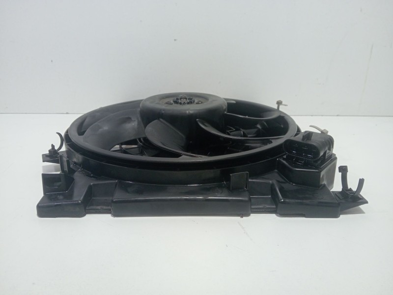 Recambio de electroventilador radiador aire acondicionado para opel astra h (a04) 1.7 cdti (l48) referencia OEM IAM 130303930  