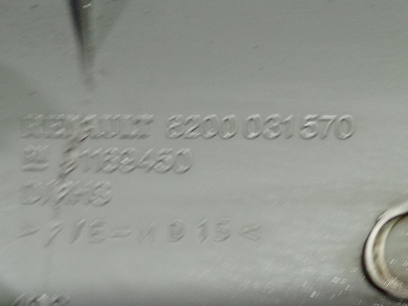 Recambio de moldura para nissan primastar autobús (x83) dci 100 referencia OEM IAM 8200031570  