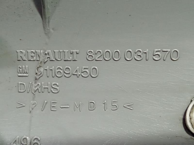 Recambio de moldura para nissan primastar autobús (x83) dci 100 referencia OEM IAM 8200031570  