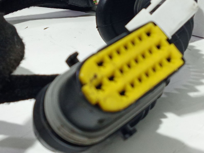 Recambio de instalacion electrica para nissan primastar autobús (x83) dci 100 referencia OEM IAM 93852024  