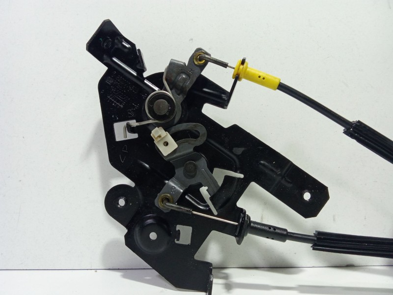 Recambio de cerradura puerta trasera derecha para nissan primastar autobús (x83) dci 100 referencia OEM IAM 8200004828  