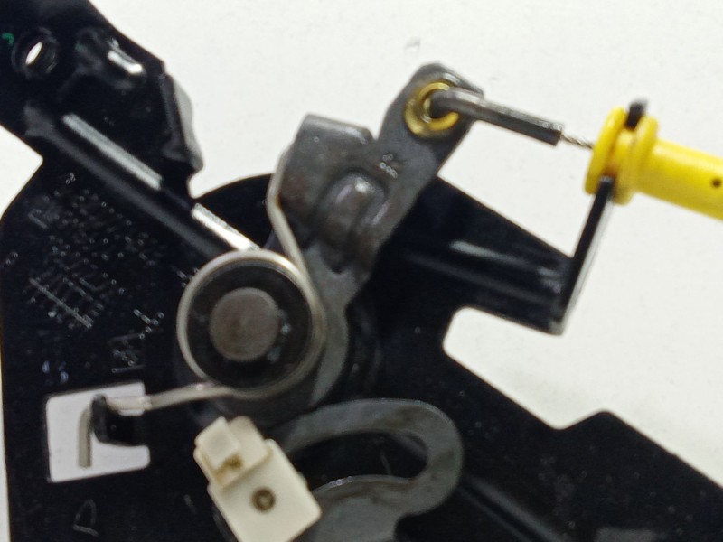 Recambio de cerradura puerta trasera derecha para nissan primastar autobús (x83) dci 100 referencia OEM IAM 8200004828  