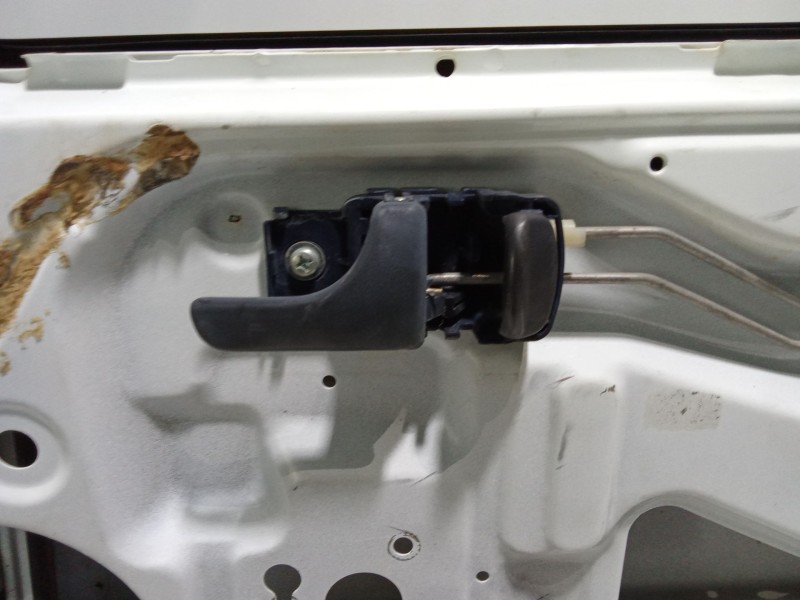 Recambio de puerta delantera derecha para nissan terrano/terrano.ii (r20) comfort referencia OEM IAM   