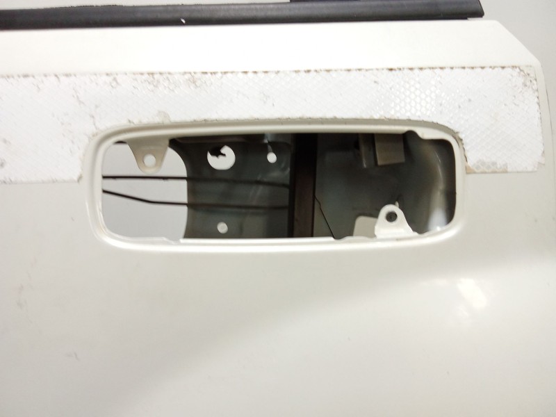 Recambio de puerta trasera izquierda para nissan x-trail (t30) comfort referencia OEM IAM H21018H7MM  