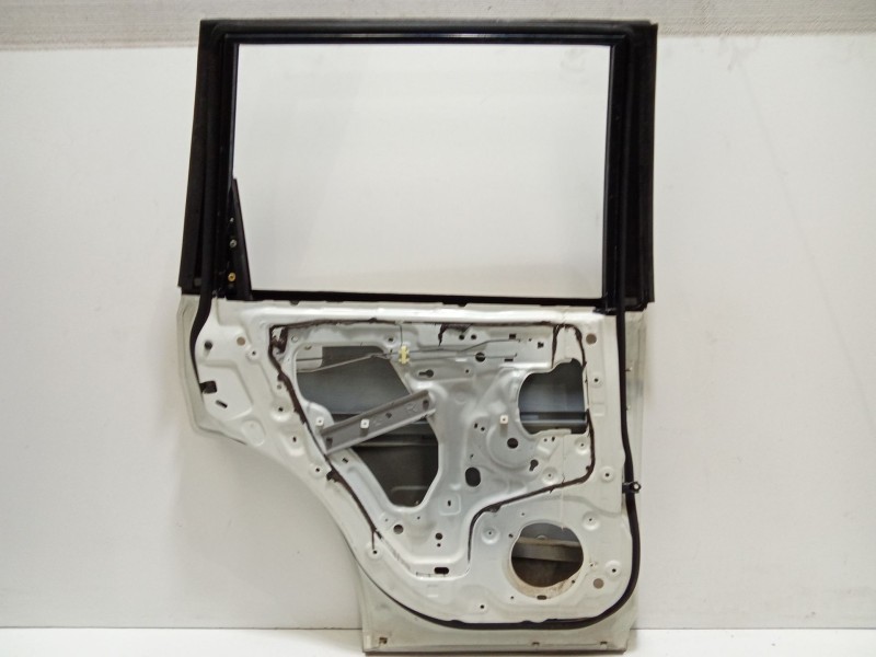 Recambio de puerta trasera izquierda para nissan x-trail (t30) comfort referencia OEM IAM H21018H7MM  