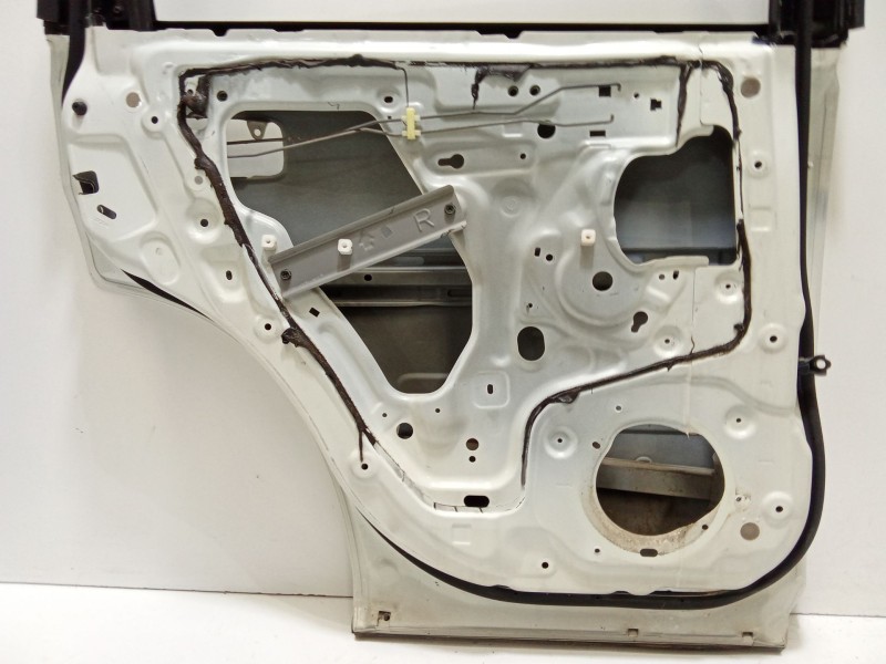 Recambio de puerta trasera izquierda para nissan x-trail (t30) comfort referencia OEM IAM H21018H7MM  