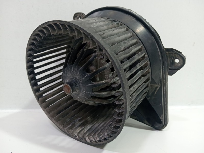 Recambio de motor calefaccion para nissan primastar autobús (x83) dci 100 referencia OEM IAM PRIMASTARAutobús(X83)dCi1002001  