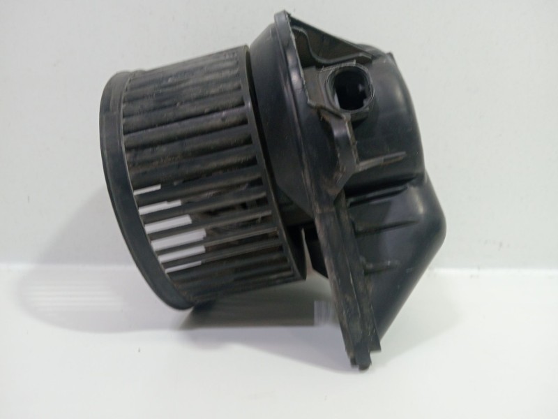 Recambio de motor calefaccion para nissan primastar autobús (x83) dci 100 referencia OEM IAM PRIMASTARAutobús(X83)dCi1002001  