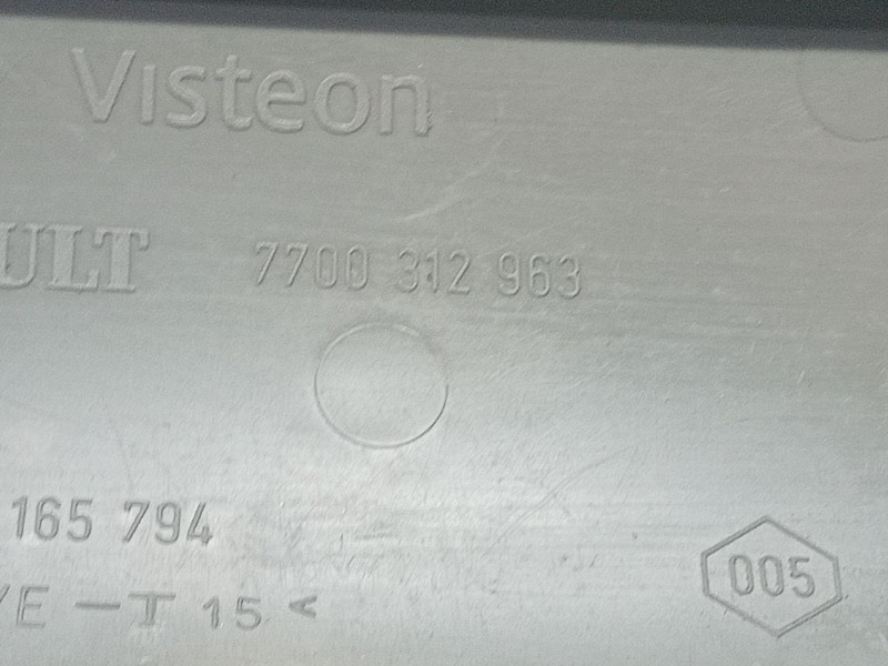 Recambio de moldura para nissan primastar autobús (x83) dci 100 referencia OEM IAM 7700312963  