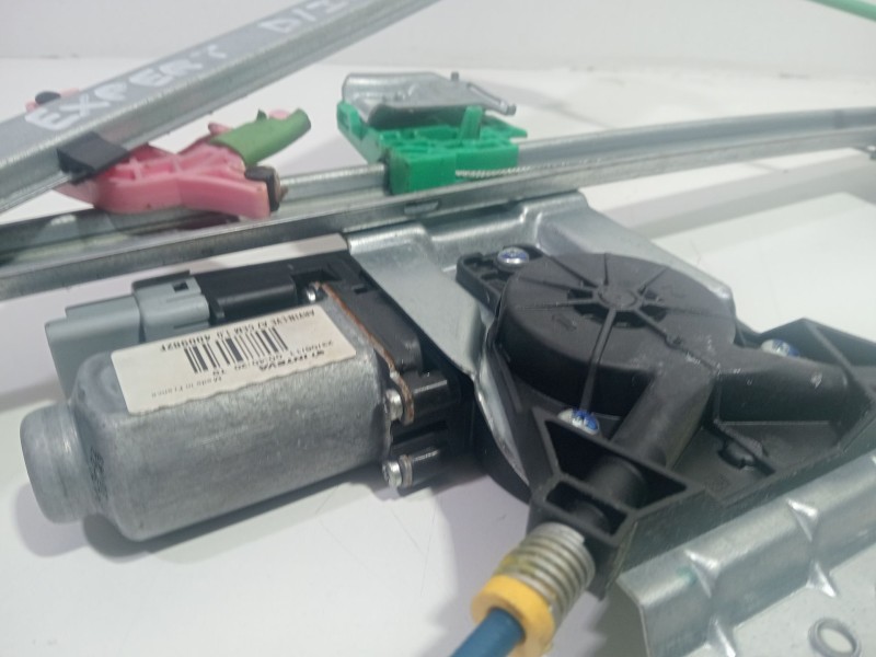 Recambio de motor elevalunas delantero izquierdo para nissan primastar autobús (x83) dci 100 referencia OEM IAM 36210000  